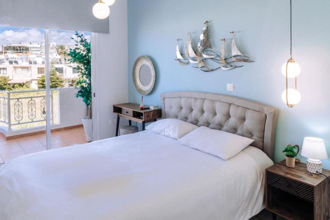 Phaedrus Living: Harmony Sea View Apartment Paphos Bagian luar foto