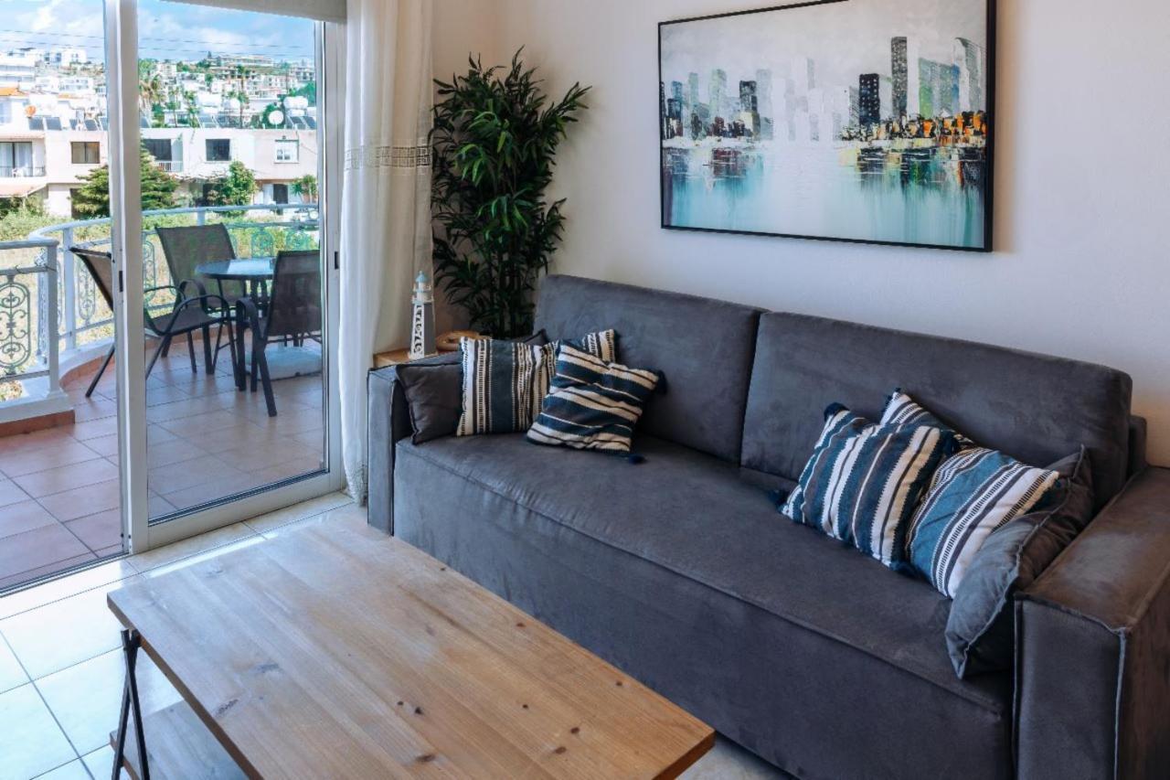 Phaedrus Living: Harmony Sea View Apartment Paphos Bagian luar foto